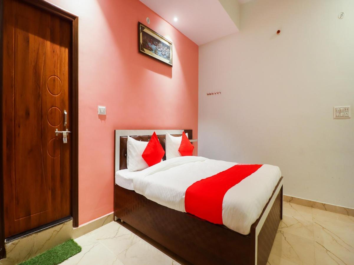 Oyo Lck1233 Rivaaj Palace لاكناو المظهر الخارجي الصورة